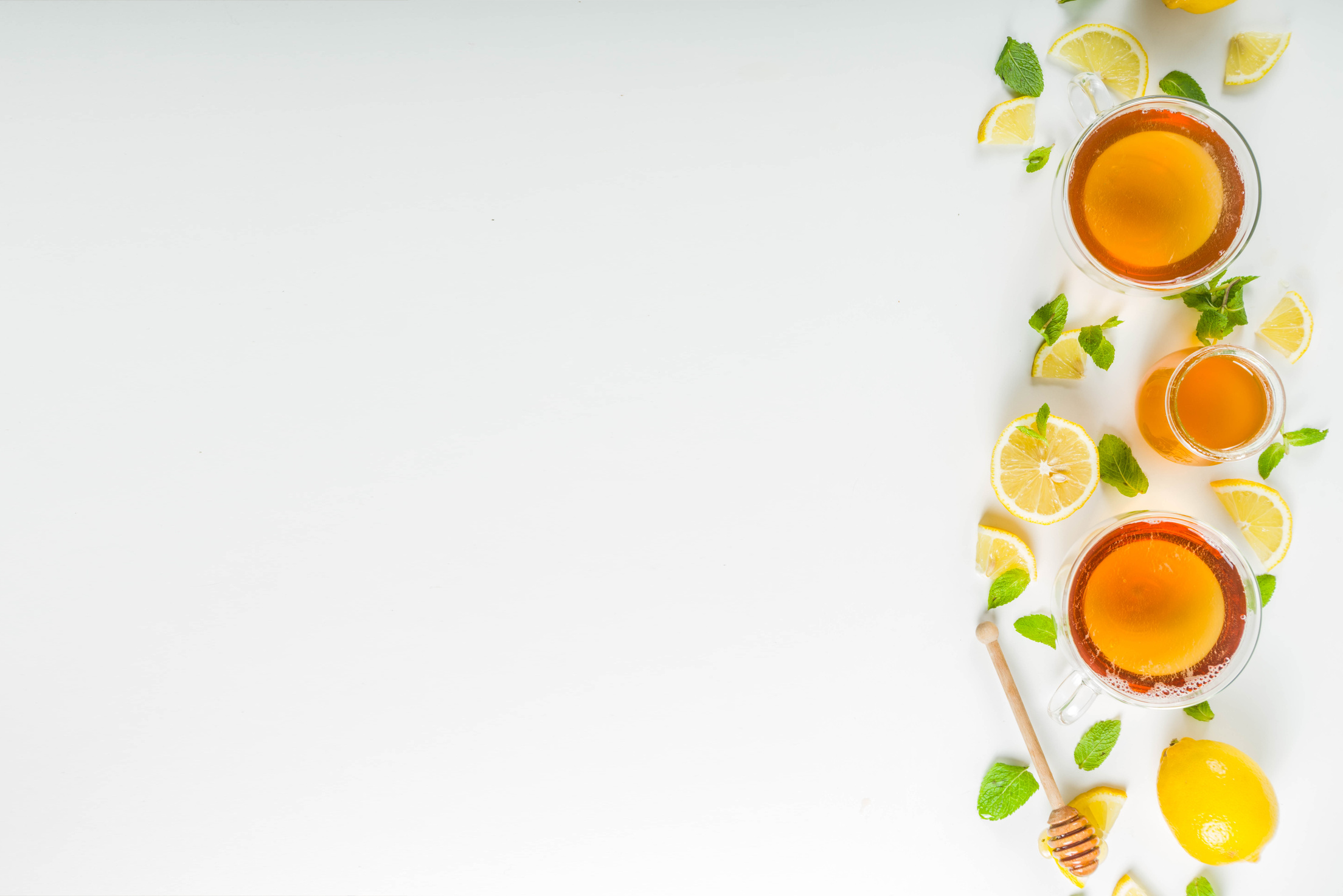 Autumn Tea with Mint and Lemon